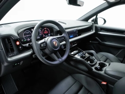 Porsche Cayenne Base AWD 2026