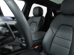 Porsche Cayenne Base AWD 2026