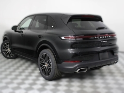 Porsche Cayenne Base AWD 2026