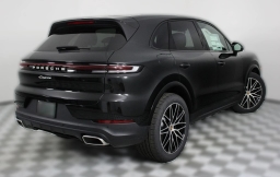 Porsche Cayenne Base AWD 2026
