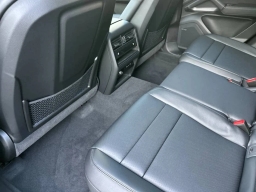 Porsche Cayenne Base AWD 2026