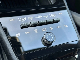 Porsche Cayenne Base AWD 2026