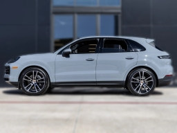 Porsche Cayenne Base AWD 2026