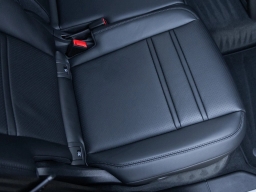 Porsche Cayenne Base AWD 2026