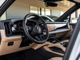 Porsche Cayenne Base AWD 2026