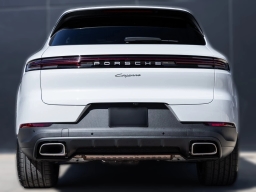 Porsche Cayenne Base AWD 2026