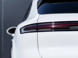 Porsche Cayenne Base AWD 2026