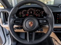 Porsche Cayenne Base AWD 2026