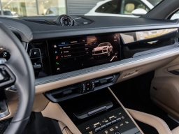 Porsche Cayenne Base AWD 2026