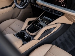 Porsche Cayenne Base AWD 2026