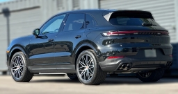 Porsche Cayenne Base AWD 2026