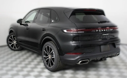 Porsche Cayenne Base AWD 2026