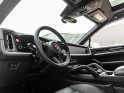 Porsche Cayenne Base AWD 2026