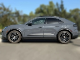 Porsche Macan Electric 4 AWD 2025