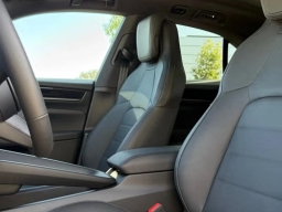 Porsche Macan Electric 4 AWD 2025