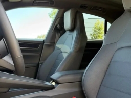 Porsche Macan Electric 4 AWD 2025