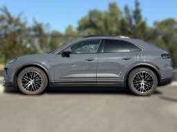 Porsche Macan Electric 4 AWD 2025