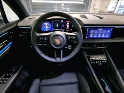 Porsche Macan Electric 4 AWD 2026