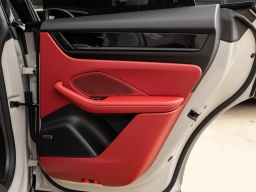 Porsche Macan Electric 4 AWD 2026