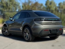 Porsche Macan Electric 4 AWD 2026