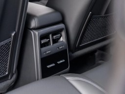 Porsche Macan Electric 4 AWD 2026