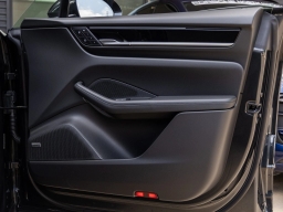 Porsche Macan Electric 4 AWD 2026