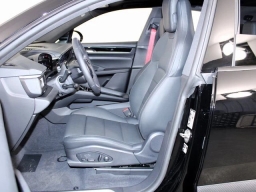 Porsche Macan Electric 4 AWD 2026