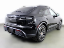 Porsche Macan Electric 4 AWD 2026