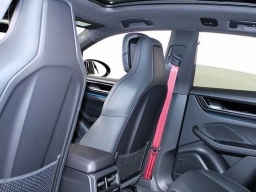 Porsche Macan Electric 4 AWD 2026