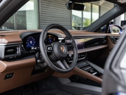 Porsche Macan Electric 4 AWD 2026