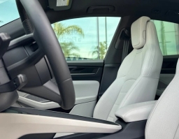 Porsche Macan Electric 4 AWD 2026