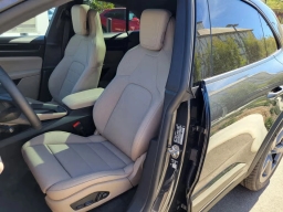 Porsche Macan Electric 4 AWD 2026