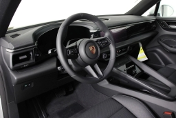 Porsche Macan Electric 4 AWD 2026