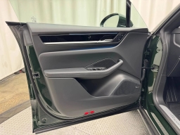 Porsche Macan Electric 4 AWD 2026