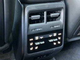 Porsche Macan Electric 4 AWD 2025