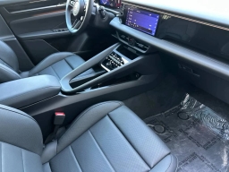 Porsche Macan Electric 4 AWD 2025