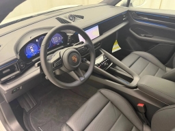 Porsche Macan Electric 4 AWD 2025