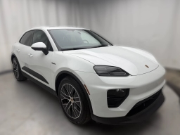 Porsche Macan Electric 4 AWD 2025