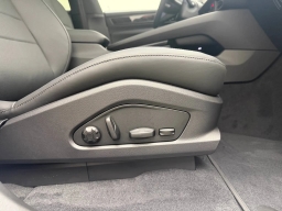 Porsche Macan Electric 4 AWD 2025