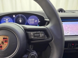 Porsche Macan Electric 4 AWD 2025