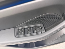 Porsche Macan Electric 4 AWD 2025