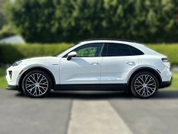Porsche Macan Electric 4 AWD 2025