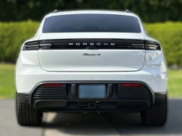 Porsche Macan Electric 4 AWD 2025