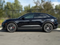 Porsche Macan Electric 4S AWD 2025