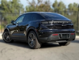 Porsche Macan Electric 4S AWD 2025