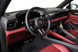 Porsche Macan Electric 4S AWD 2026