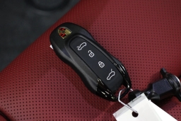 Porsche Macan Electric 4S AWD 2026