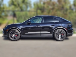Porsche Macan Electric 4S AWD 2025