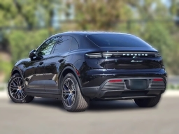 Porsche Macan Electric 4S AWD 2025
