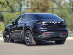 Porsche Macan Electric 4S AWD 2025